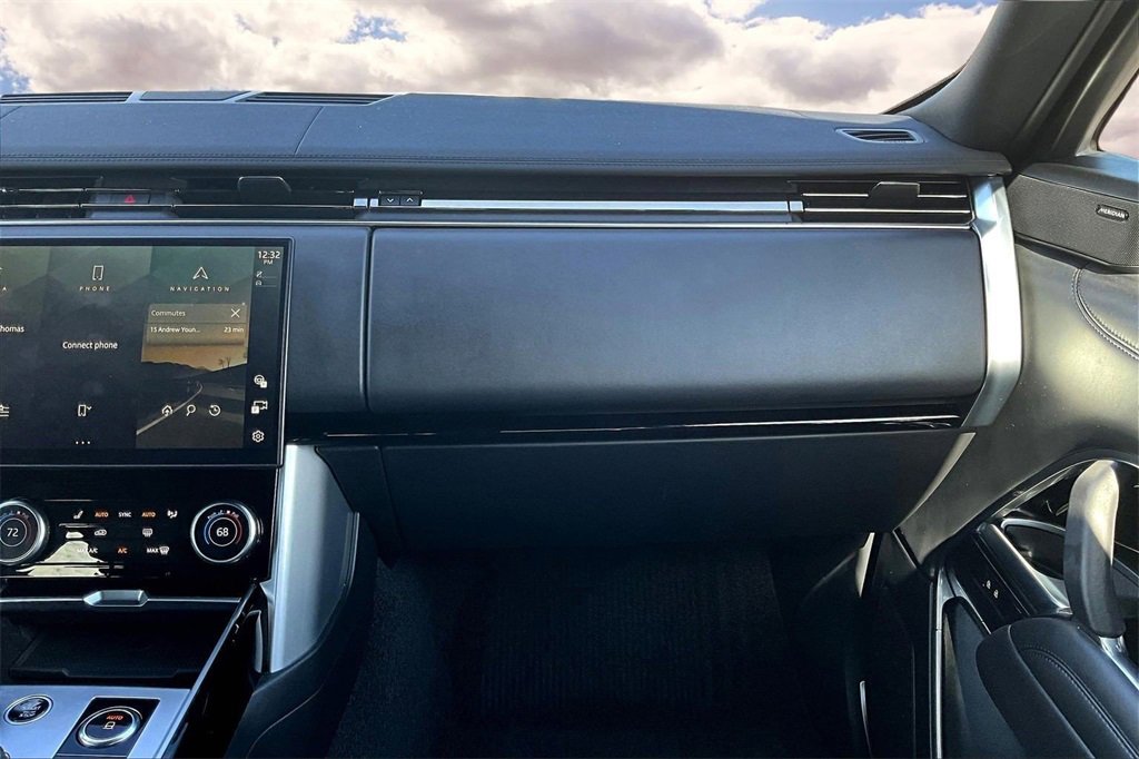 Used 2023 Land Rover Range Rover Long Wheelbase SE image 26