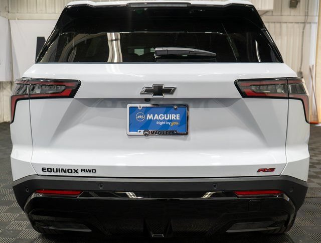New 2026 Chevrolet Equinox RS AWD/4WD image 6