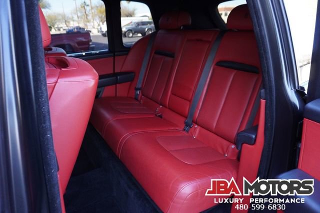Used 2020 Rolls-Royce Cullinan image 20