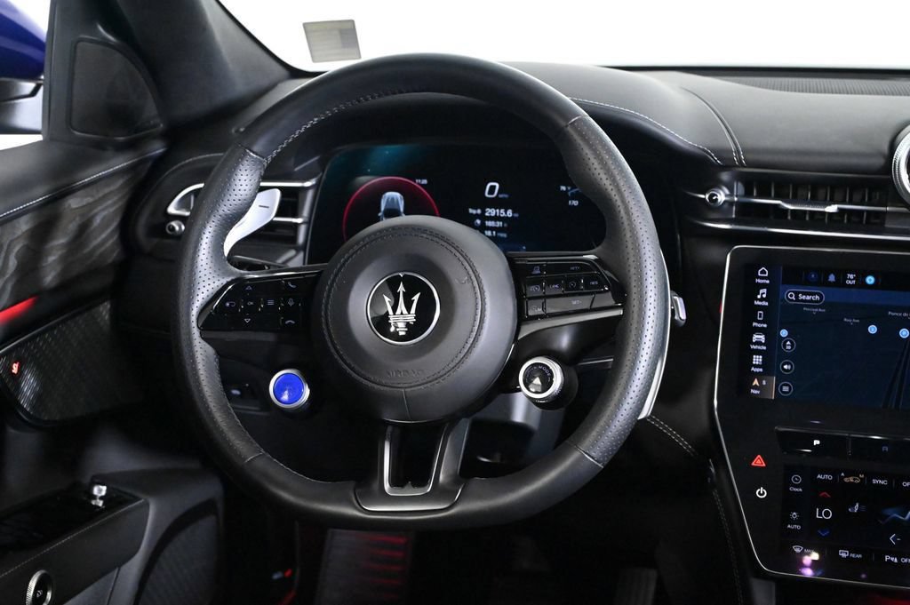 Used 2025 Maserati Grecale GT AWD/4WD image 10