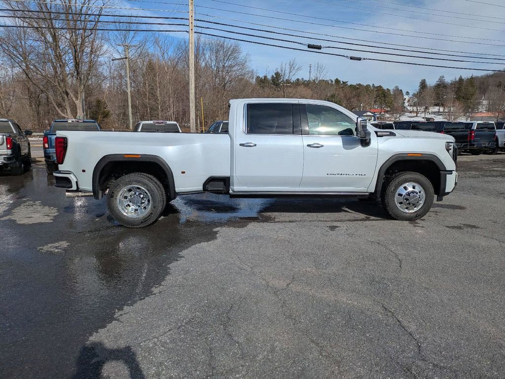 New 2026 GMC Sierra 3500 Denali Ultimate AWD/4WD image 4
