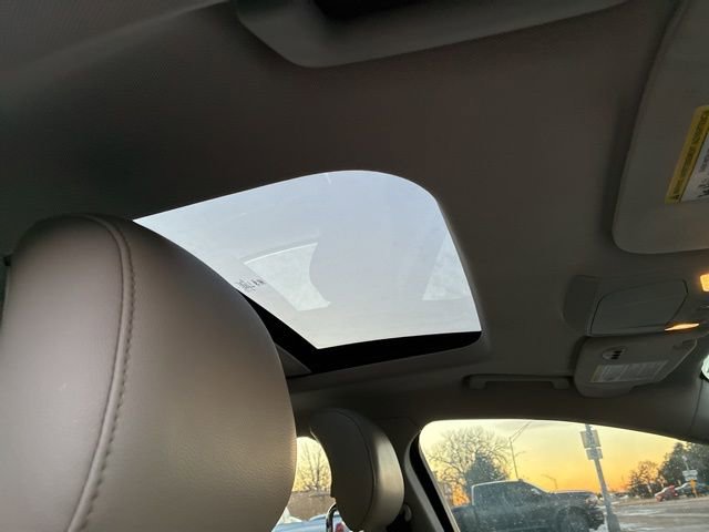 Used 2015 Ford Fusion Titanium FWD image 27