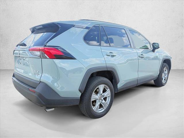 Used 2022 Toyota RAV4 XLE w/ Convenience Package AWD/4WD image 5