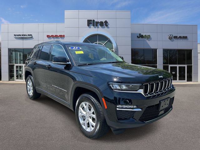 Used 2023 Jeep Grand Cherokee Limited AWD/4WD image 1