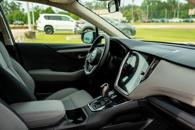 Certified 2025 Subaru Outback Premium AWD/4WD image 24