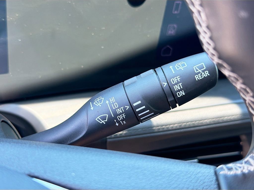 Used 2025 Buick Encore GX Preferred image 18