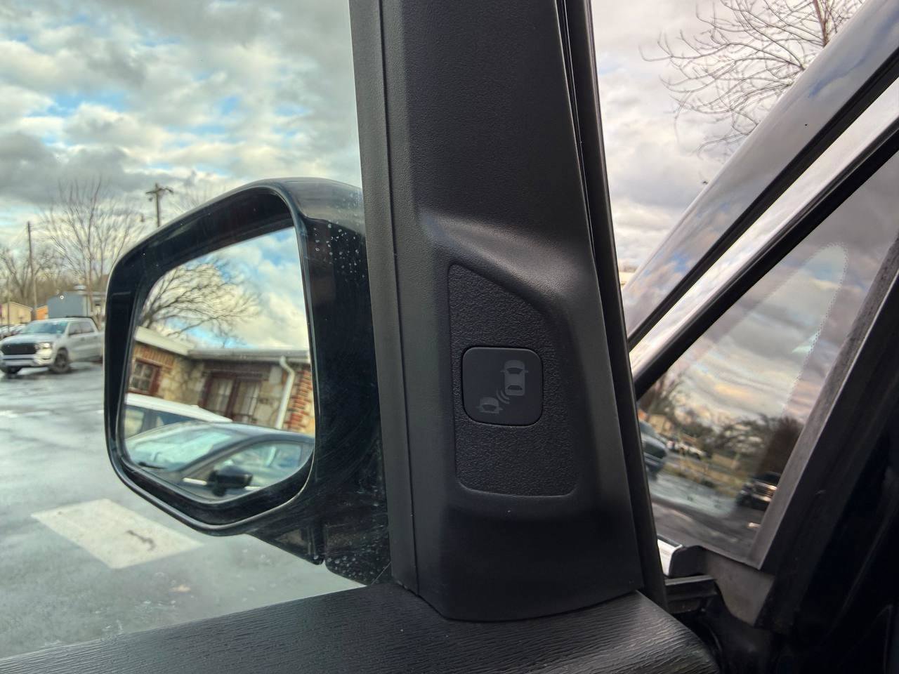 Used 2012 Honda Odyssey Touring image 17