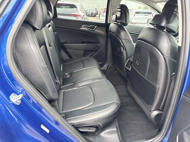 Used 2023 Kia Sportage EX AWD/4WD image 11