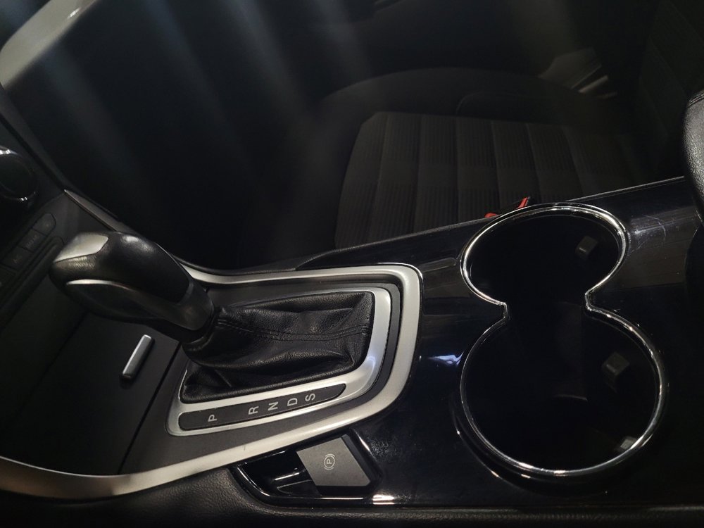 Used 2018 Ford Edge SEL image 26