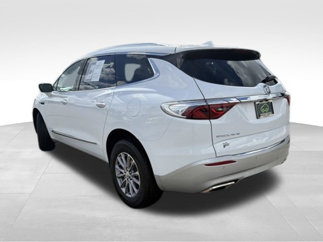 Certified 2024 Buick Enclave Essence FWD image 3