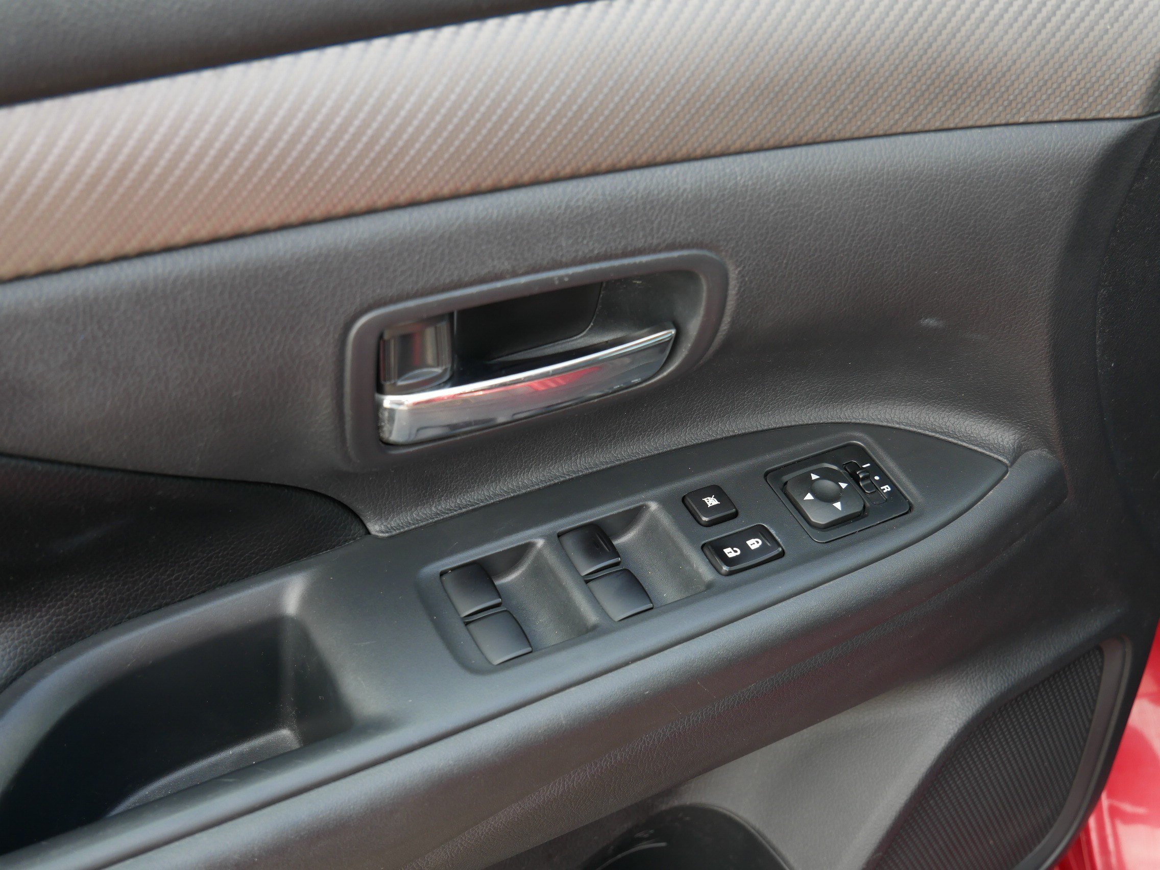 Used 2015 Mitsubishi Outlander SE FWD image 20