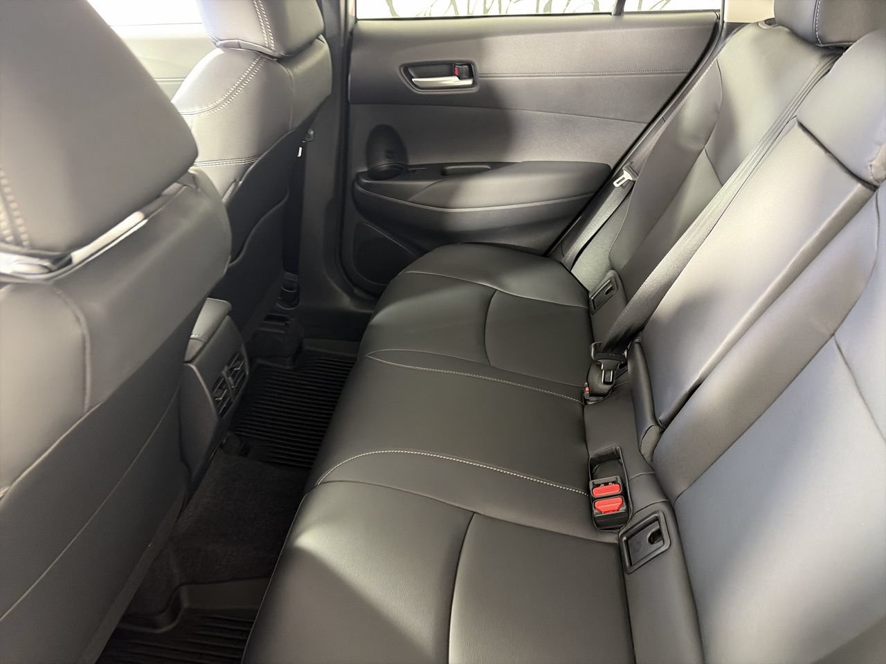 New 2026 Toyota Corolla Cross XLE w/ Convenience Package FWD image 23