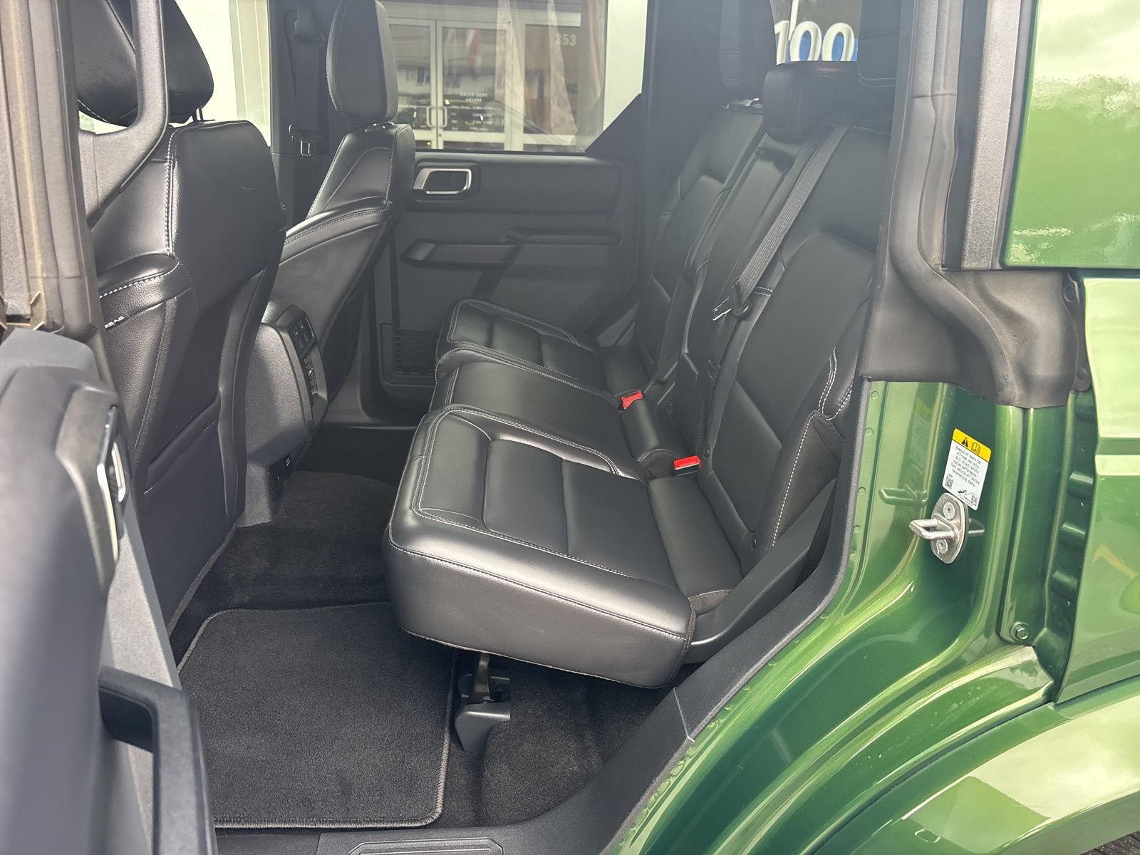 Used 2025 Ford Bronco Outer Banks AWD/4WD image 41
