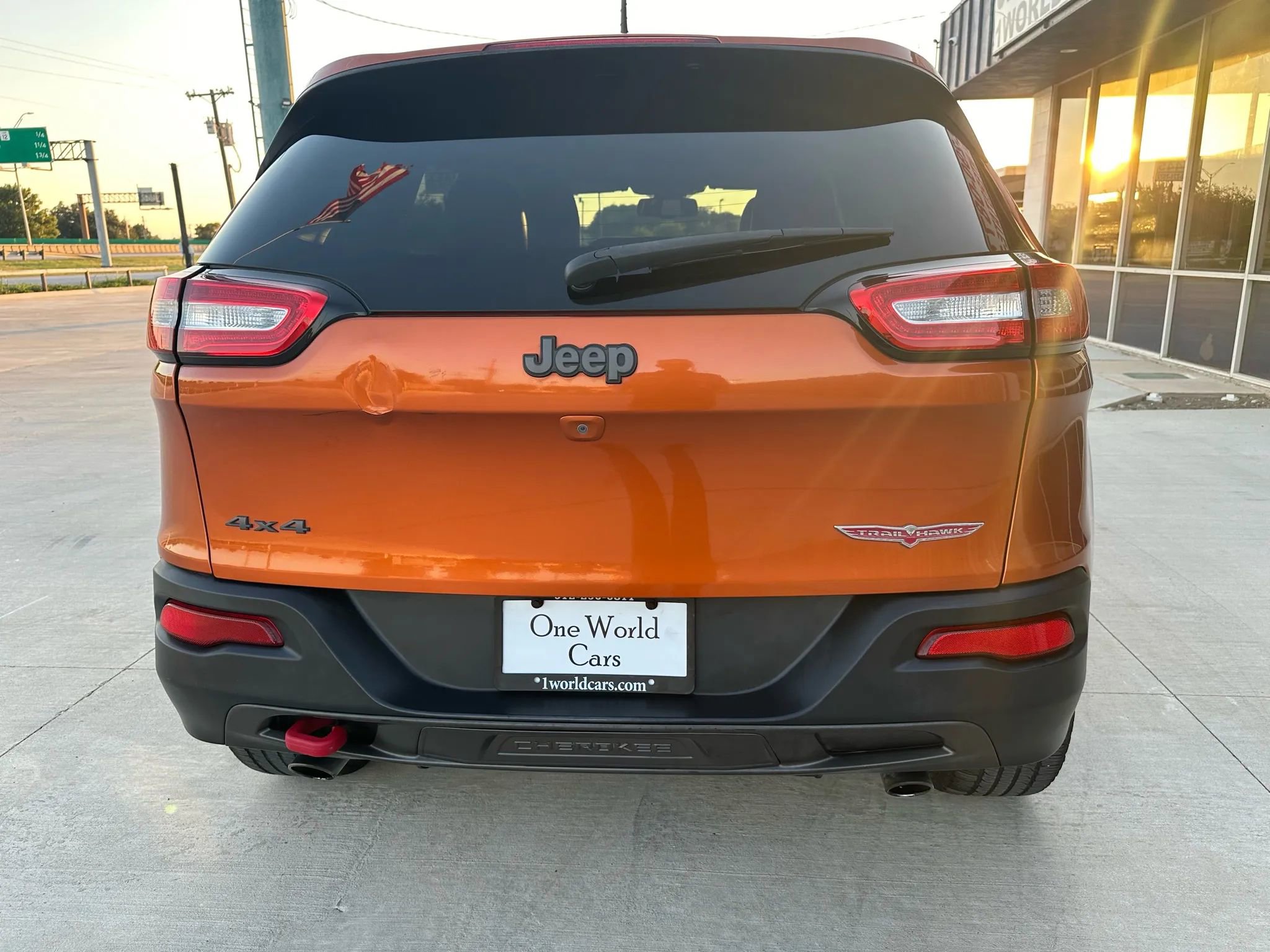Used 2016 Jeep Cherokee Trailhawk w/ Comfort/Convenience Group image 5