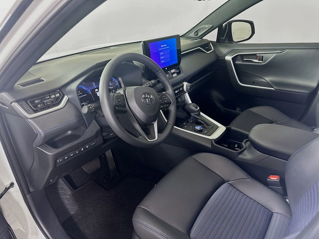 Used 2024 Toyota RAV4 XSE image 9