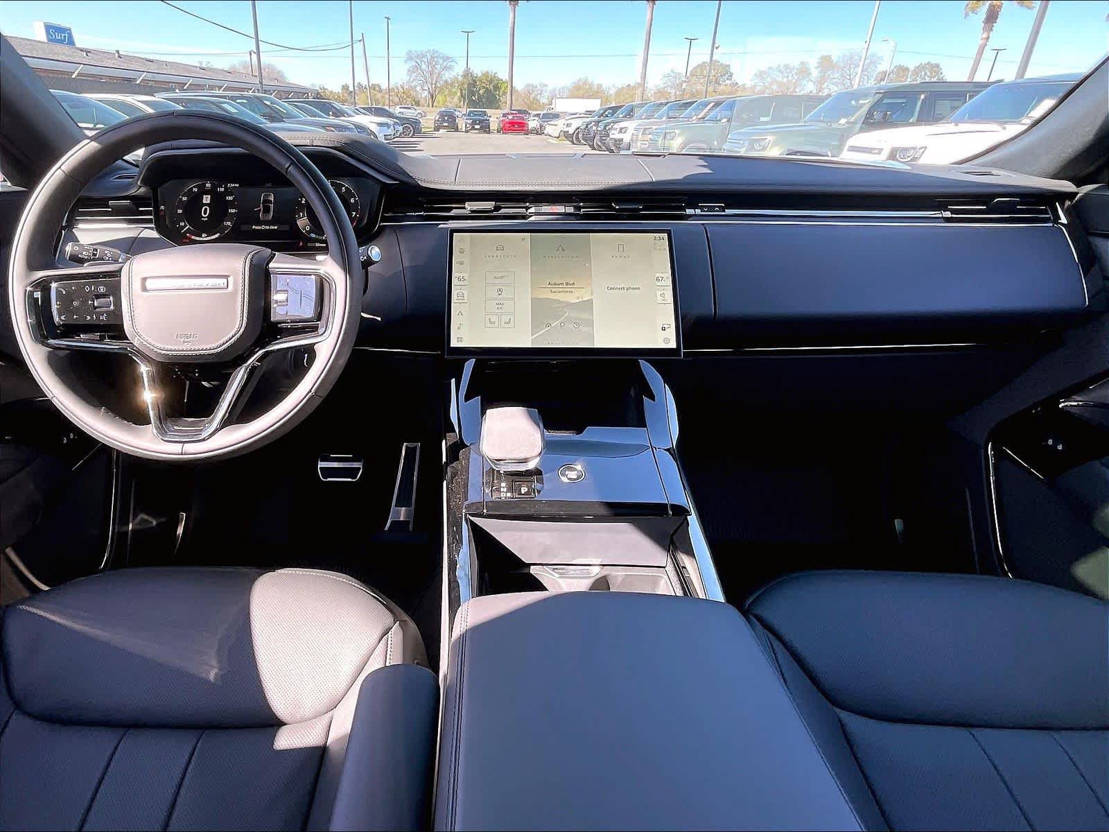 New 2025 Land Rover Range Rover Sport Dynamic SE AWD/4WD image 7