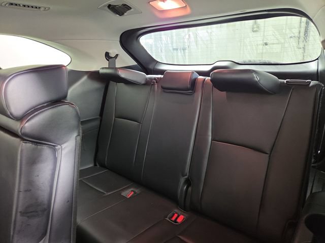 Used 2022 Toyota Highlander XLE FWD image 16