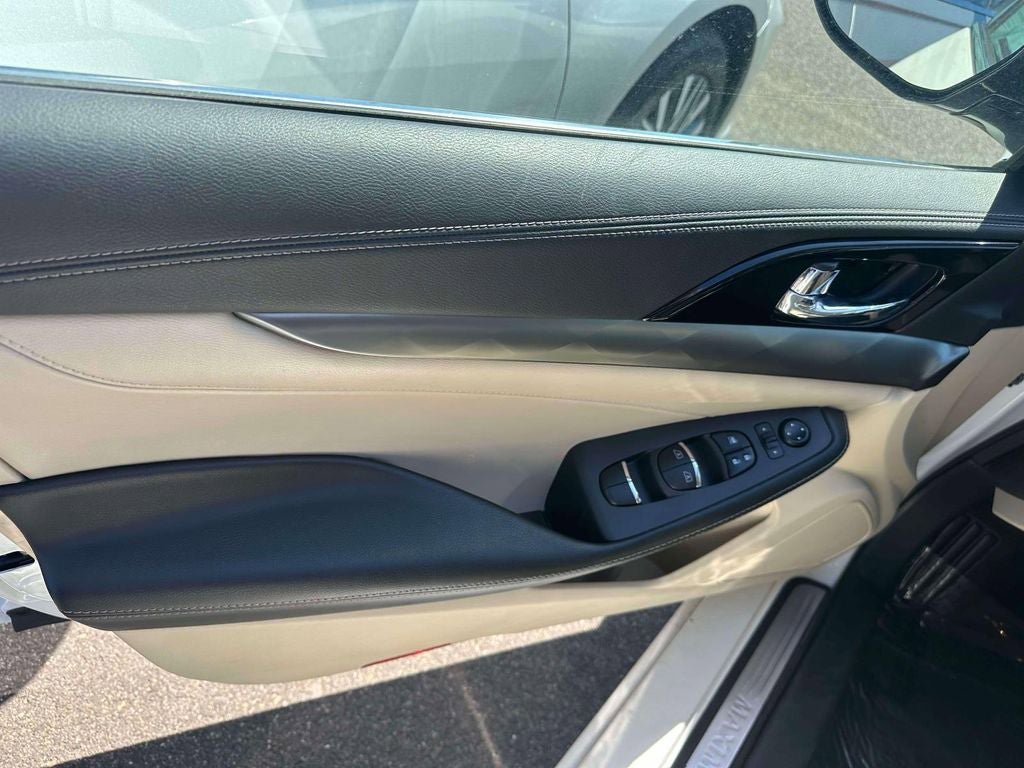 Used 2023 Nissan Maxima SV w/ Floor Mat Group image 16