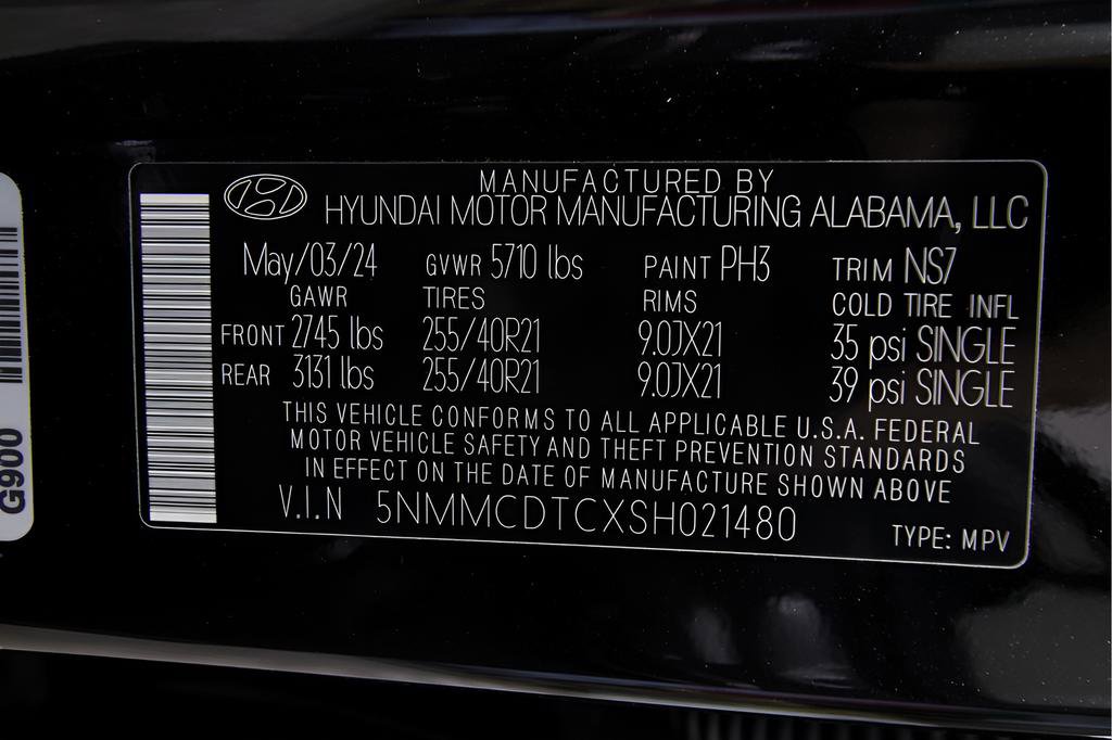 Used 2025 Genesis GV70 3.5T Sport w/ Sport Prestige Package AWD/4WD image 33
