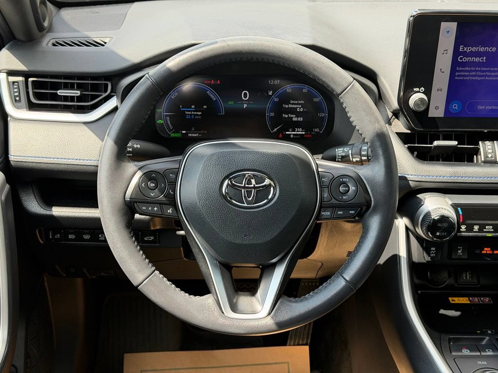 Used 2024 Toyota RAV4 XSE w/ Advanced Technology Package AWD/4WD image 17