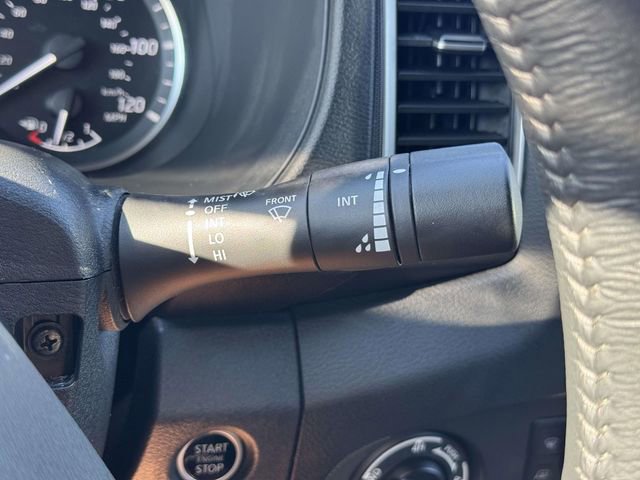 Used 2023 Nissan Frontier SV w/ SV Convenience Package image 23