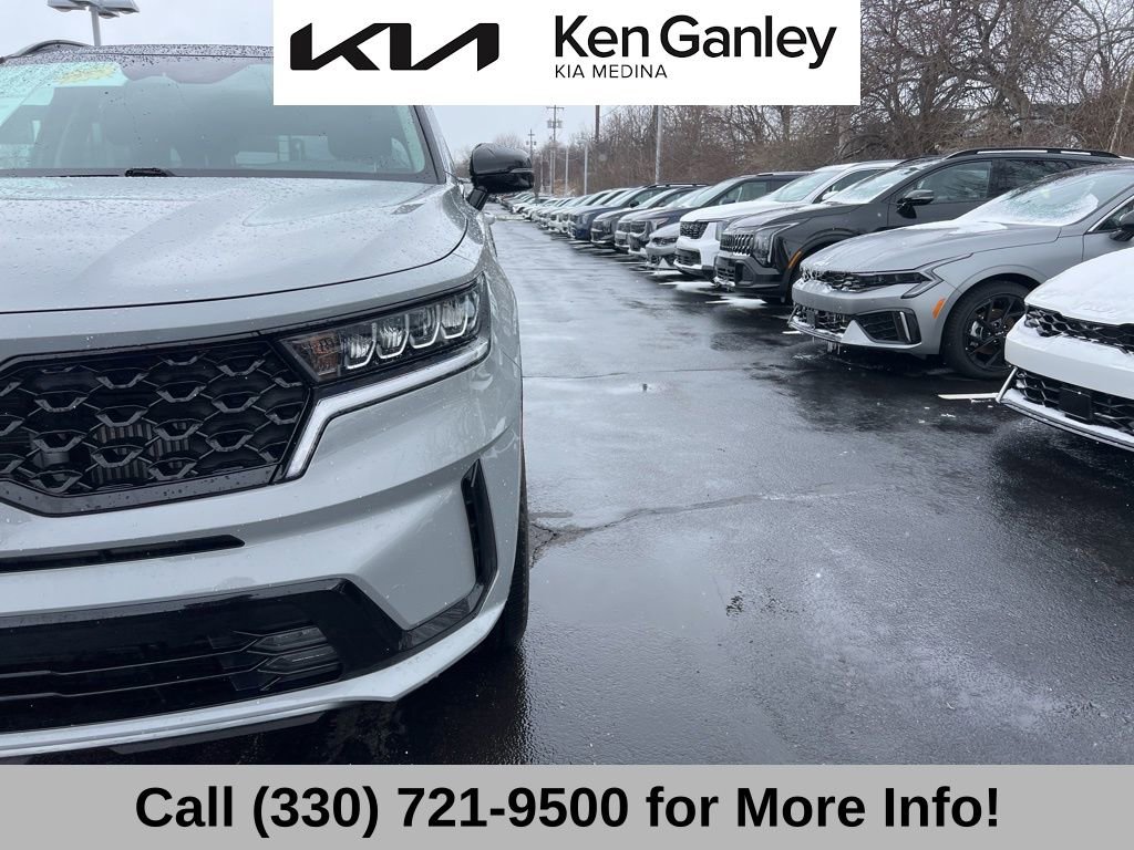 Certified 2022 Kia Sorento EX w/ Panoramic Sunroof Package image 21