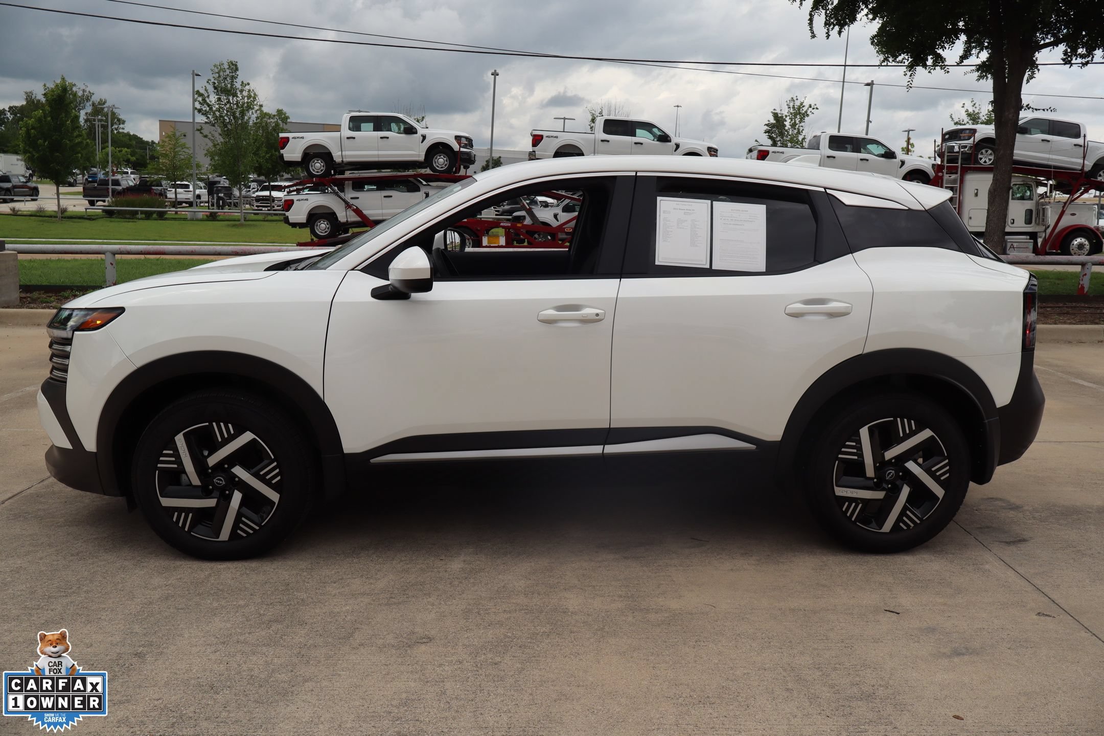 Used 2025 Nissan Kicks SV FWD image 7