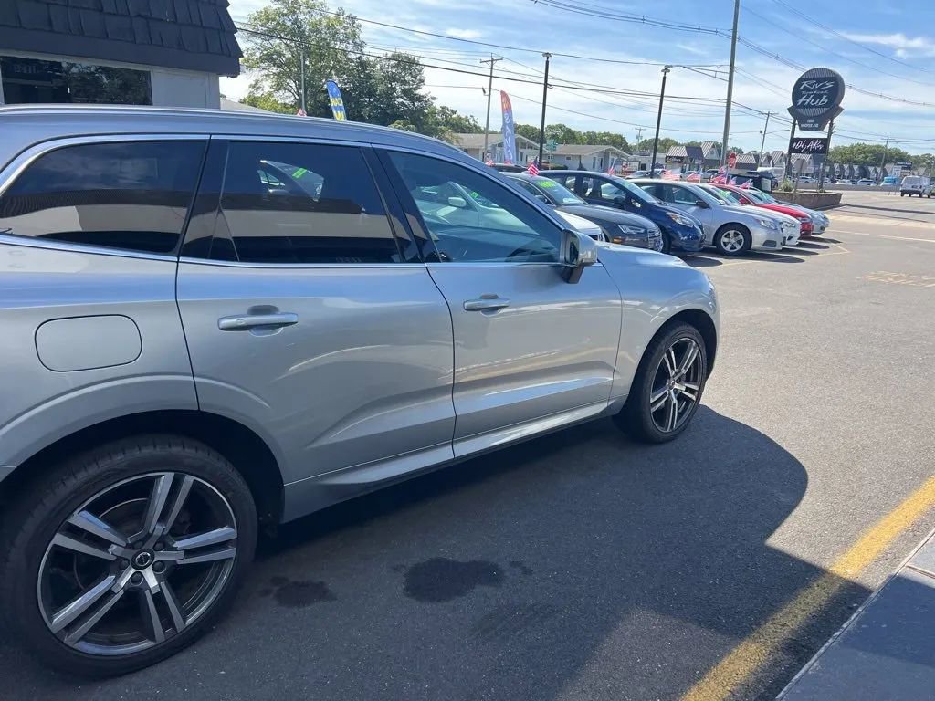 Used 2018 Volvo XC60 T5 Momentum w/ Advanced Package image 15