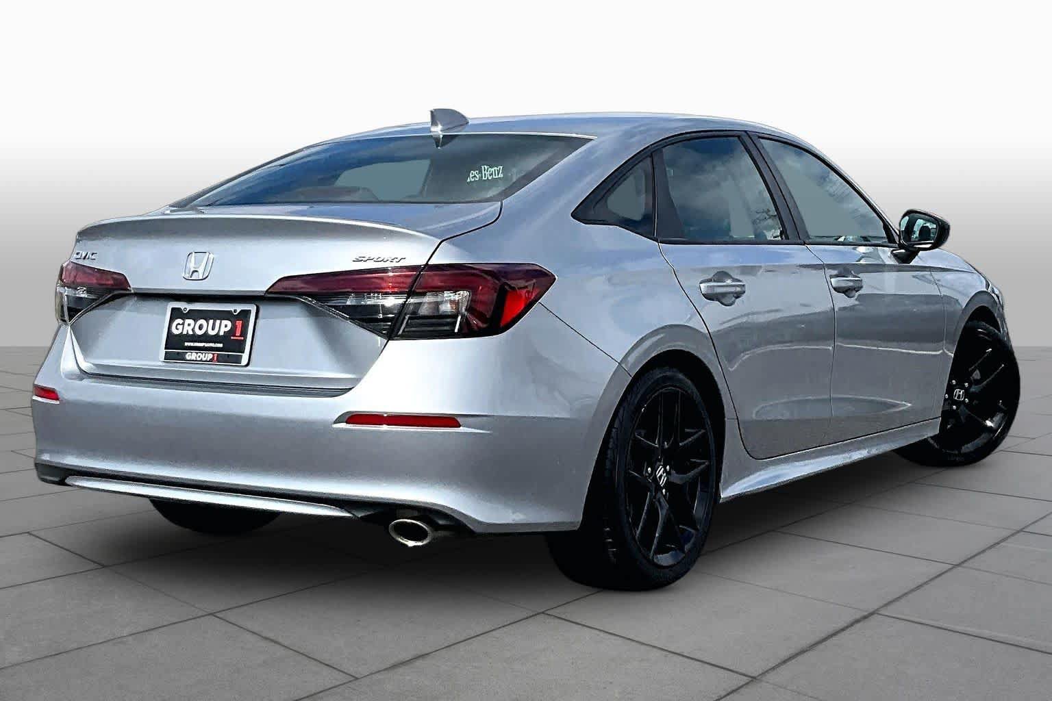 Used 2025 Honda Civic Sport image 13