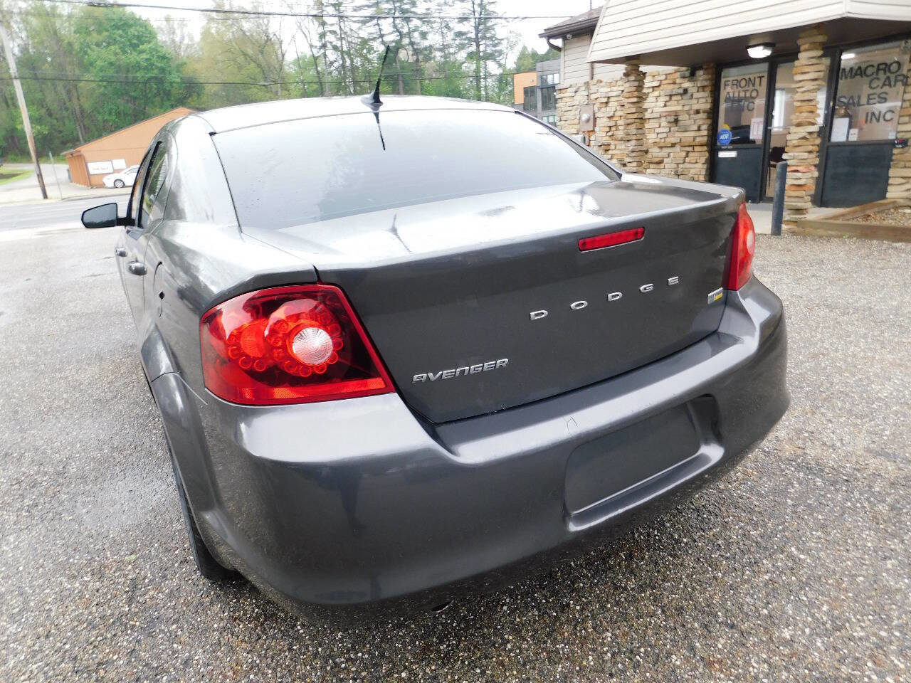 Used 2014 Dodge Avenger SE w/ Quick Order Package 27Z SE V6 FWD image 7
