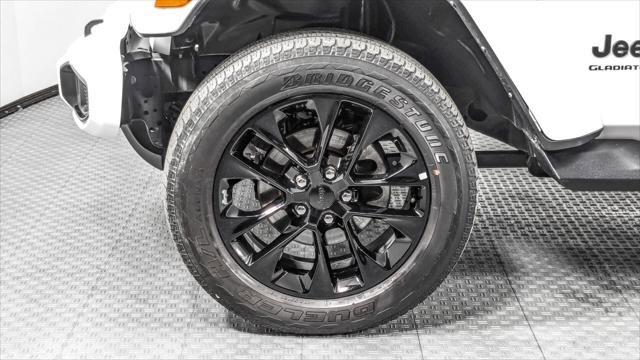 Used 2023 Jeep Gladiator Overland AWD/4WD image 33
