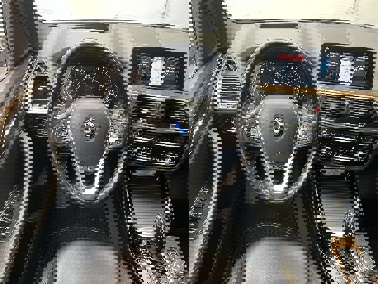 Used 2018 BMW X3 xDrive30i w/ Premium Package image 14