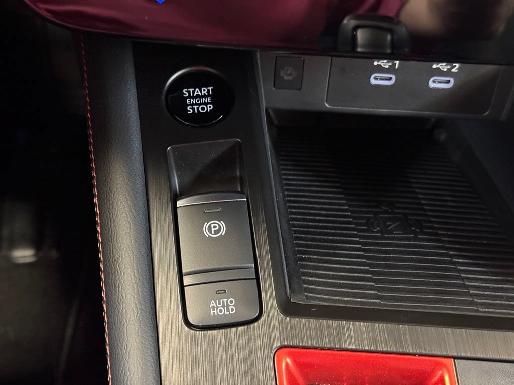 Used 2025 Nissan Kicks SR w/ Illumination Package AWD/4WD image 38