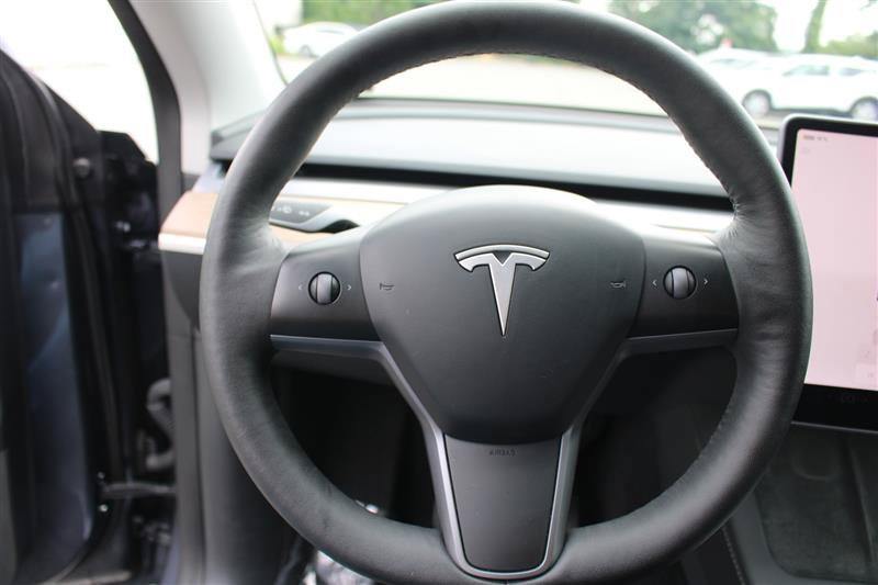 Used 2023 Tesla Model Y Long Range AWD/4WD image 15