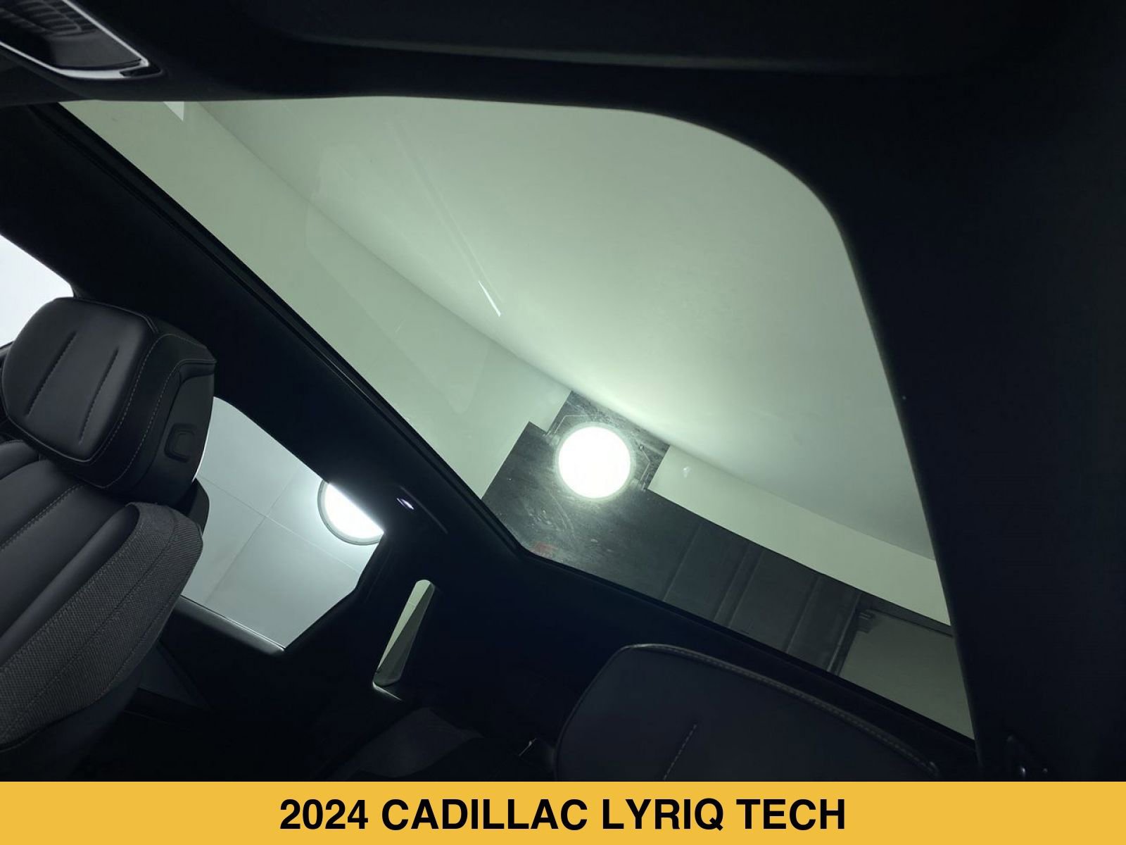 Certified 2024 Cadillac Lyriq Tech AWD/4WD image 10