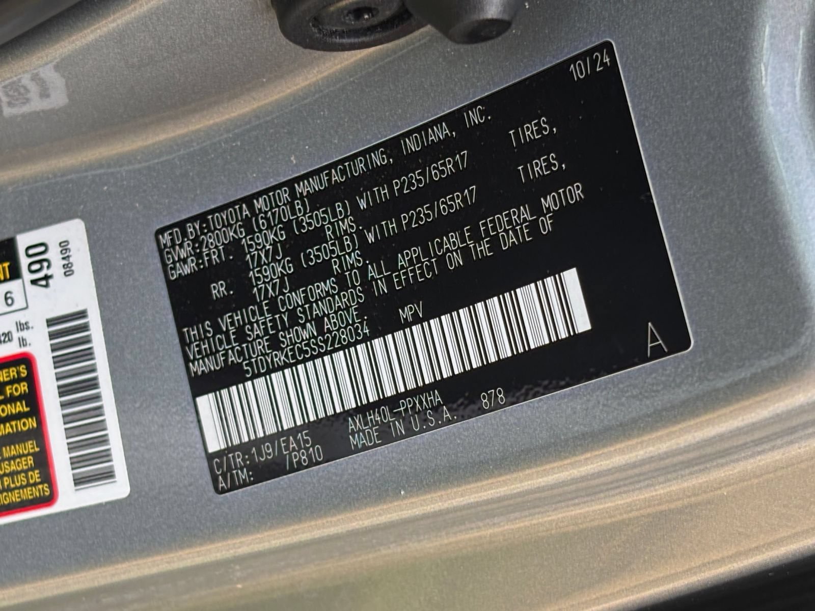 Used 2025 Toyota Sienna XLE FWD image 32