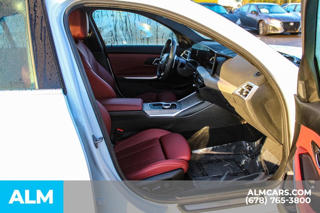 Used 2025 BMW 330i xDrive Sedan AWD/4WD image 19