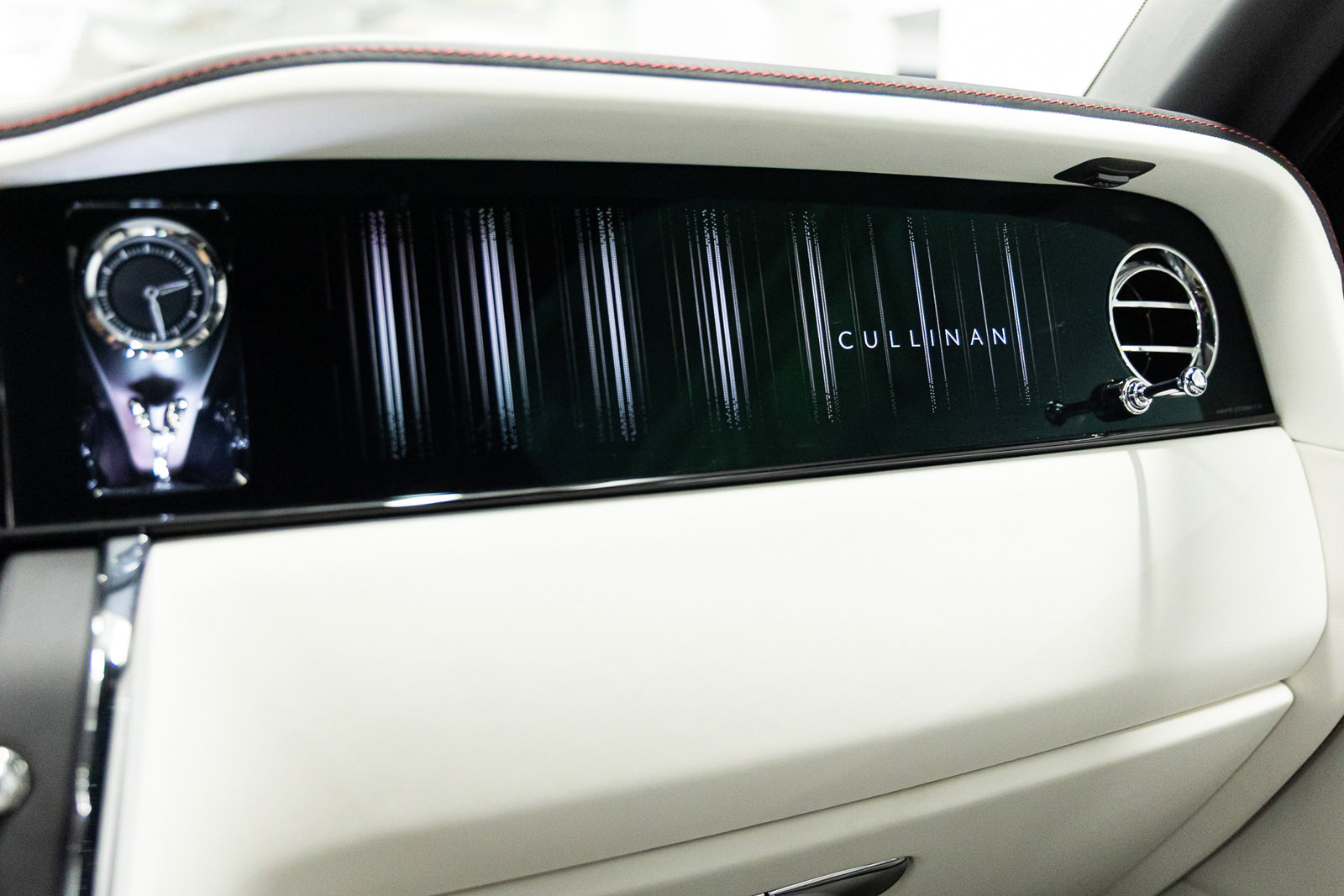 New 2026 Rolls-Royce Cullinan image 45
