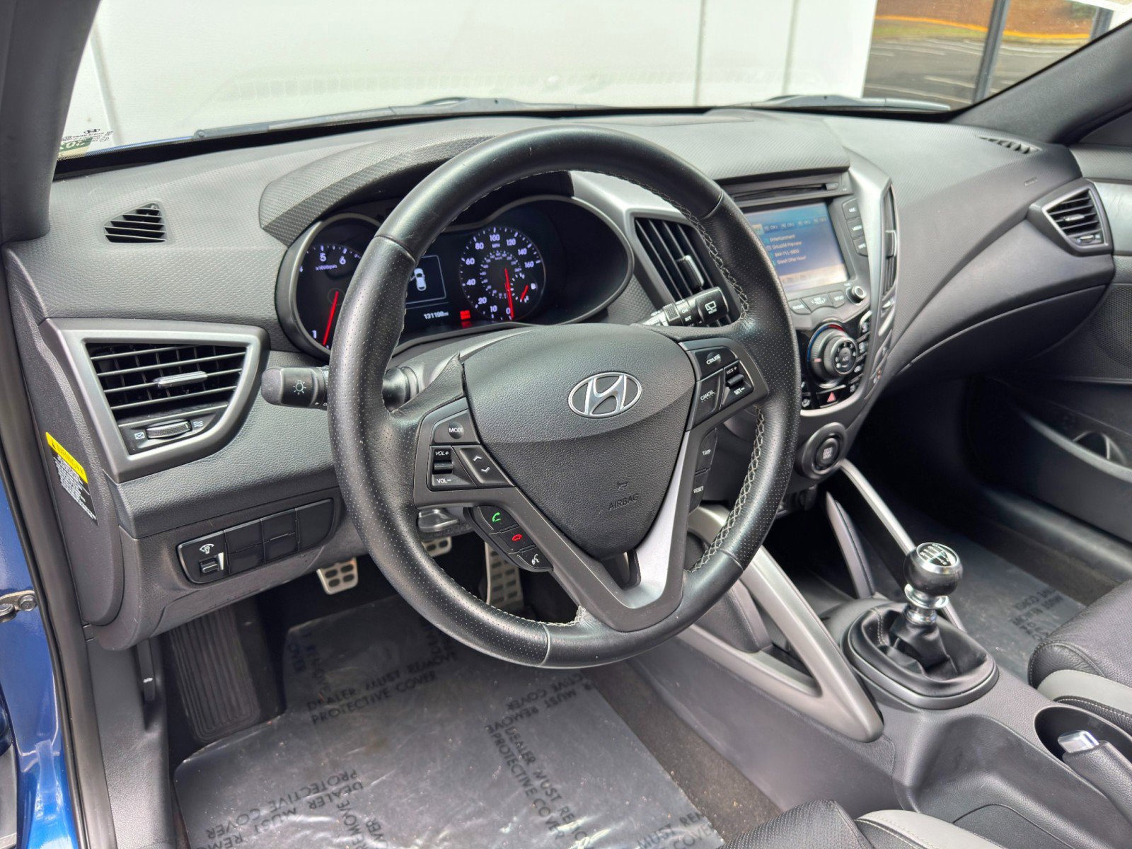 Used 2016 Hyundai Veloster Turbo FWD image 12