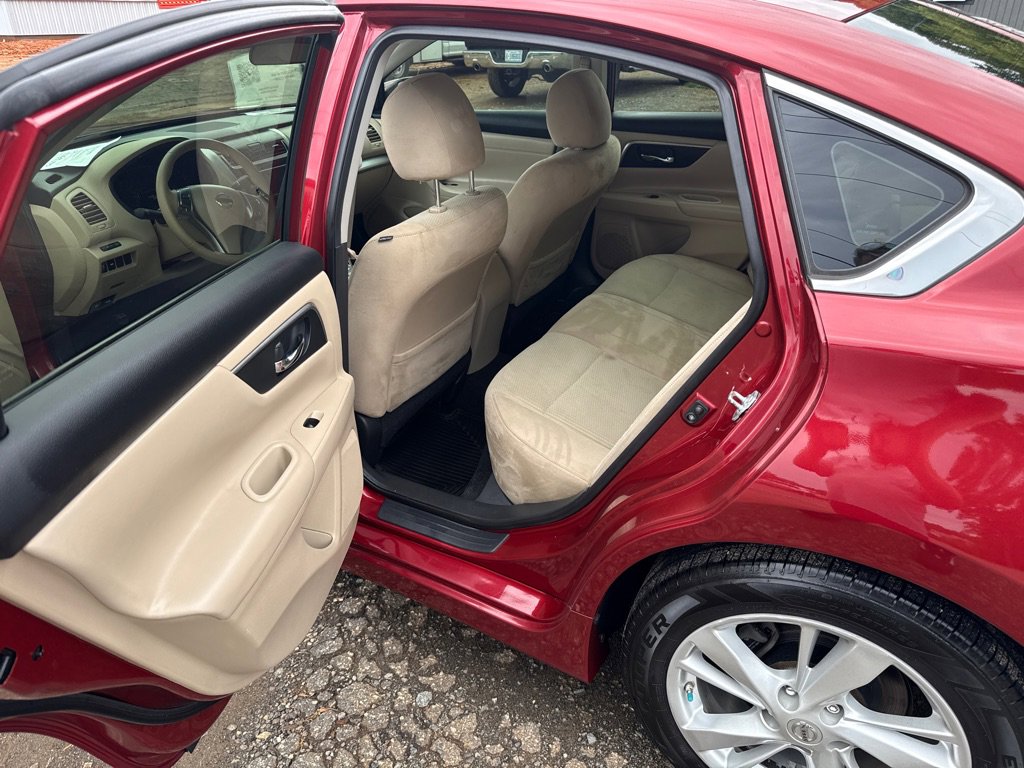 Used 2015 Nissan Altima 2.5 SV image 11