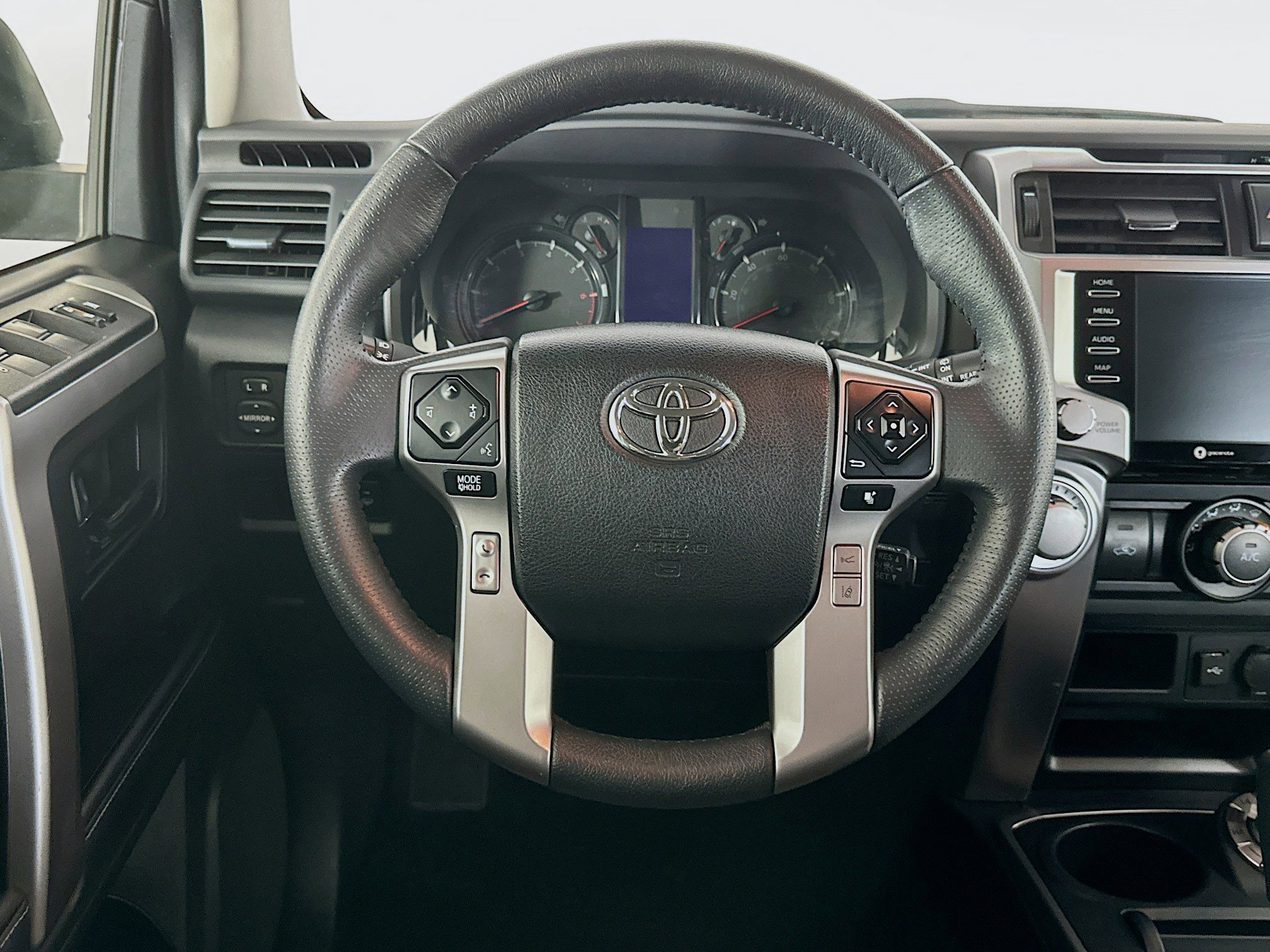 Used 2024 Toyota 4Runner SR5 image 18