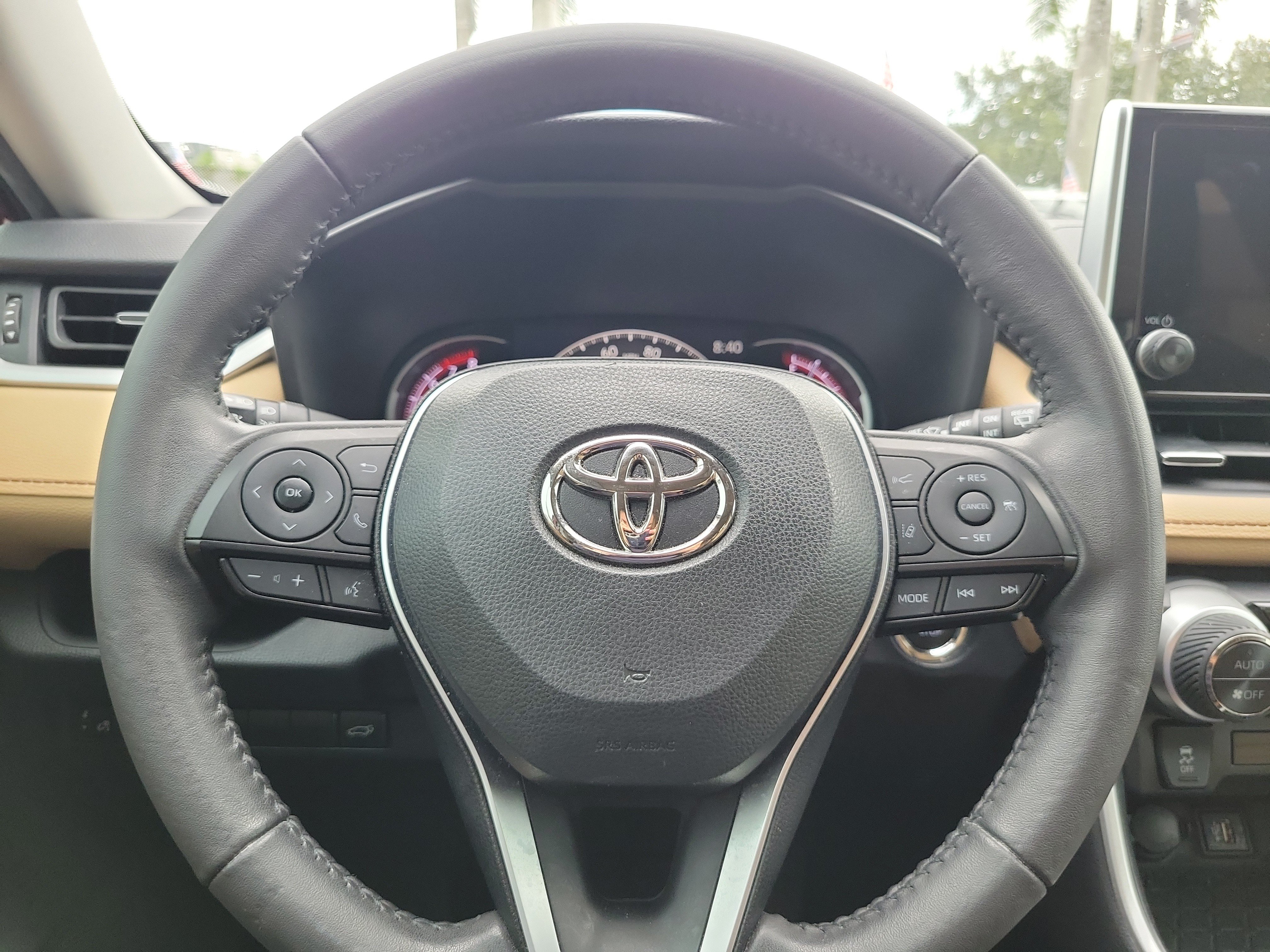 Used 2023 Toyota RAV4 XLE Premium FWD image 23