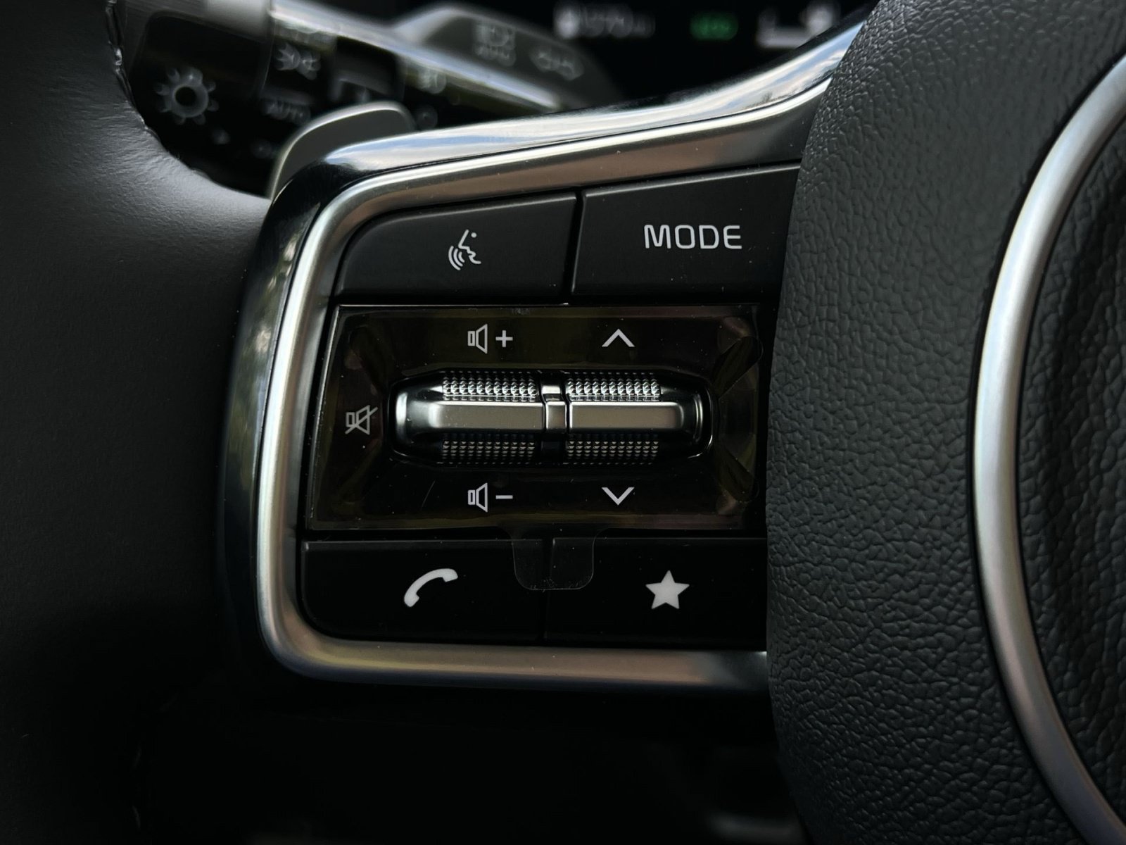 New 2026 Kia Carnival SX Prestige FWD image 29