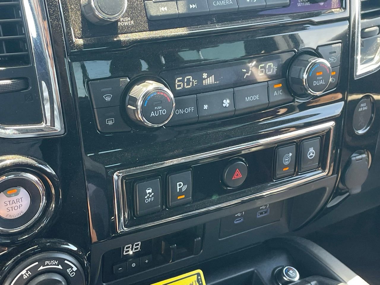 Used 2021 Nissan Titan Platinum Reserve w/ Moonroof Package AWD/4WD image 10