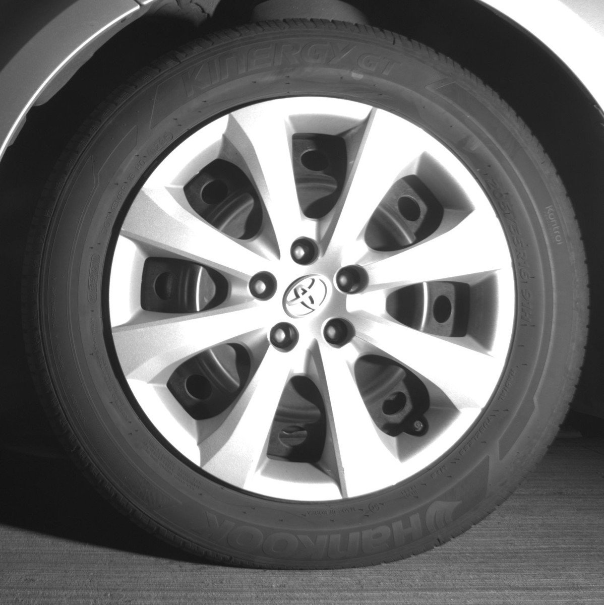 Used 2025 Toyota Corolla LE FWD image 12