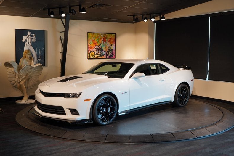 Used 2014 Chevrolet Camaro Z/28 RWD image 2