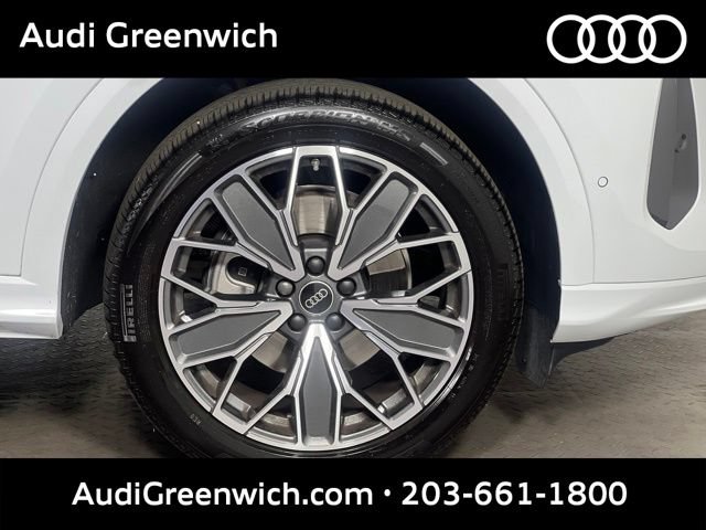 Certified 2025 Audi Q5 Premium w/ Premium Plus AWD/4WD image 9