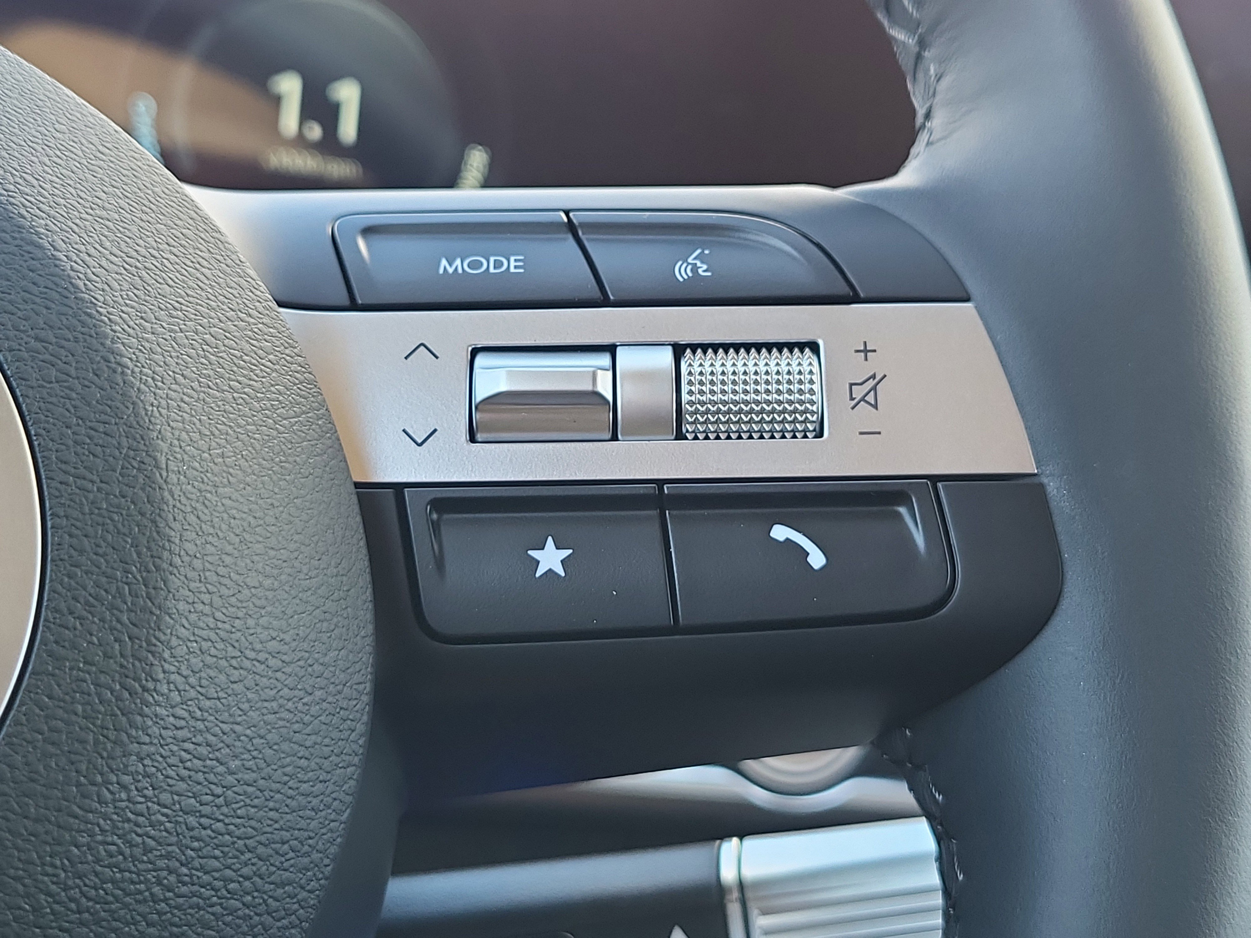 New 2025 Hyundai Tucson Limited w/ Tow & Go Package image 17