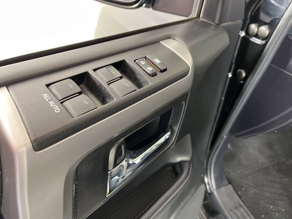 Used 2020 Toyota 4Runner SR5 image 25