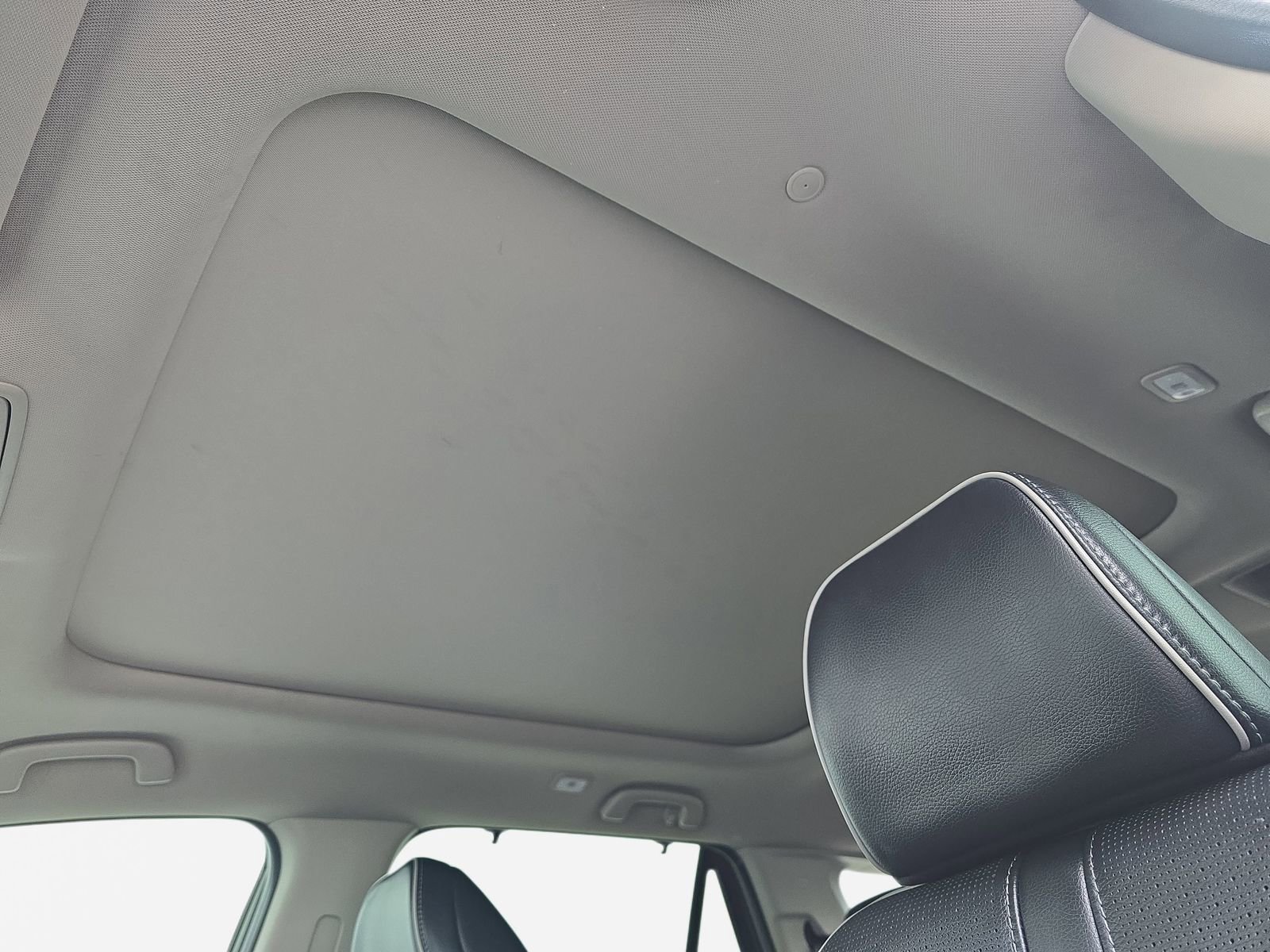Used 2023 Honda Pilot Elite image 32